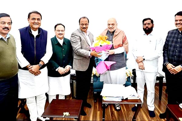 महाराष्ट्राच्या मुख्यमंत्र्याचं नाव निश्चित, वाचा कोणाला मिळणार गृह आणि अर्थ मंत्रालय